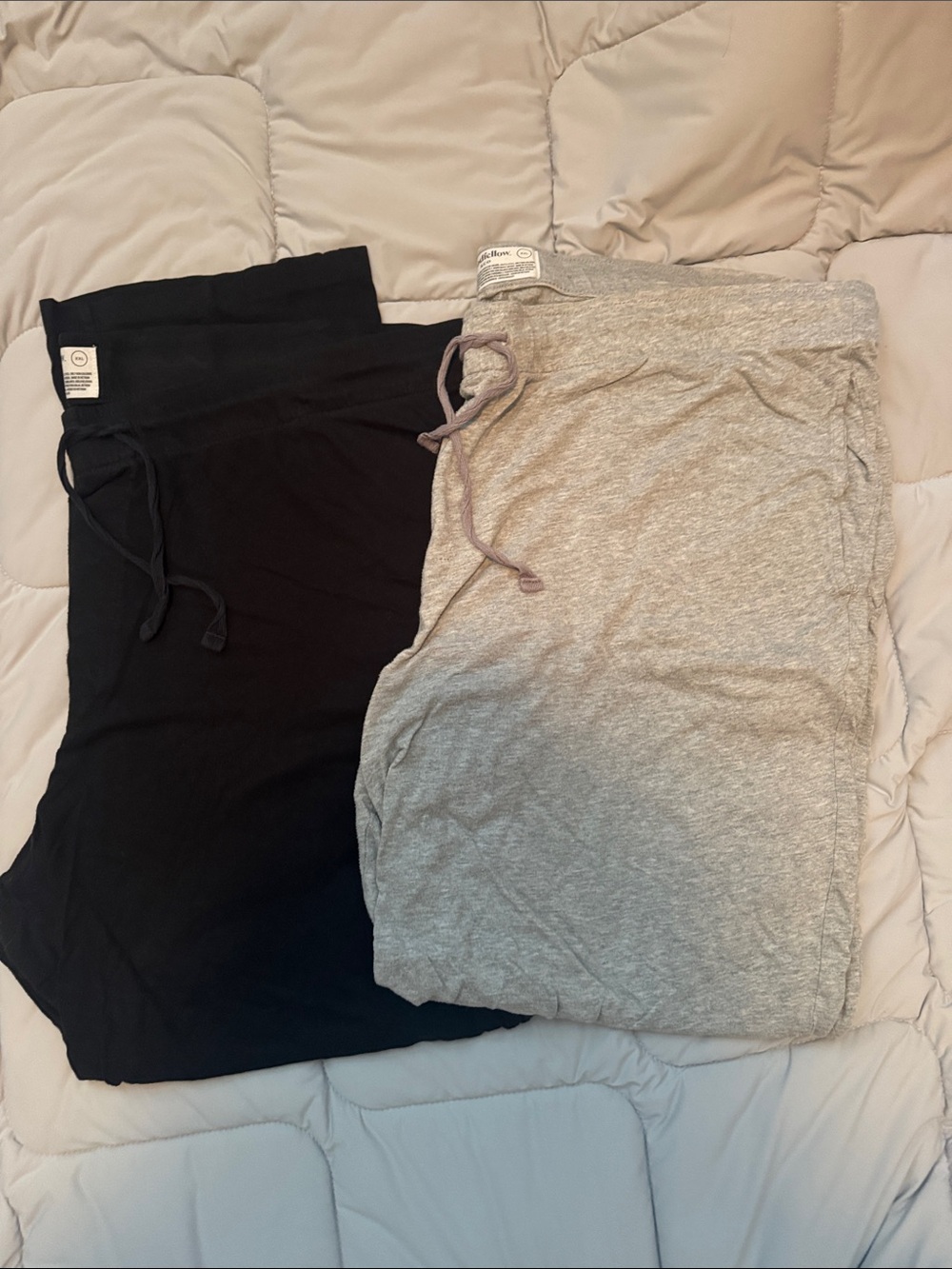2 pairs men’s lounge pants